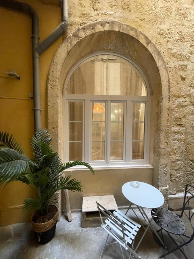 Appartement Au Coeur Du Centre Historique Montpellier Eksteriør bilde